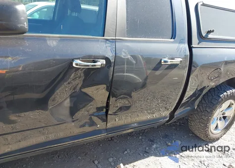 2017 Ram 1500 Slt 4X4 6'4 Box из США, поврежденный, VIN 1C6RR7GG0HS696603